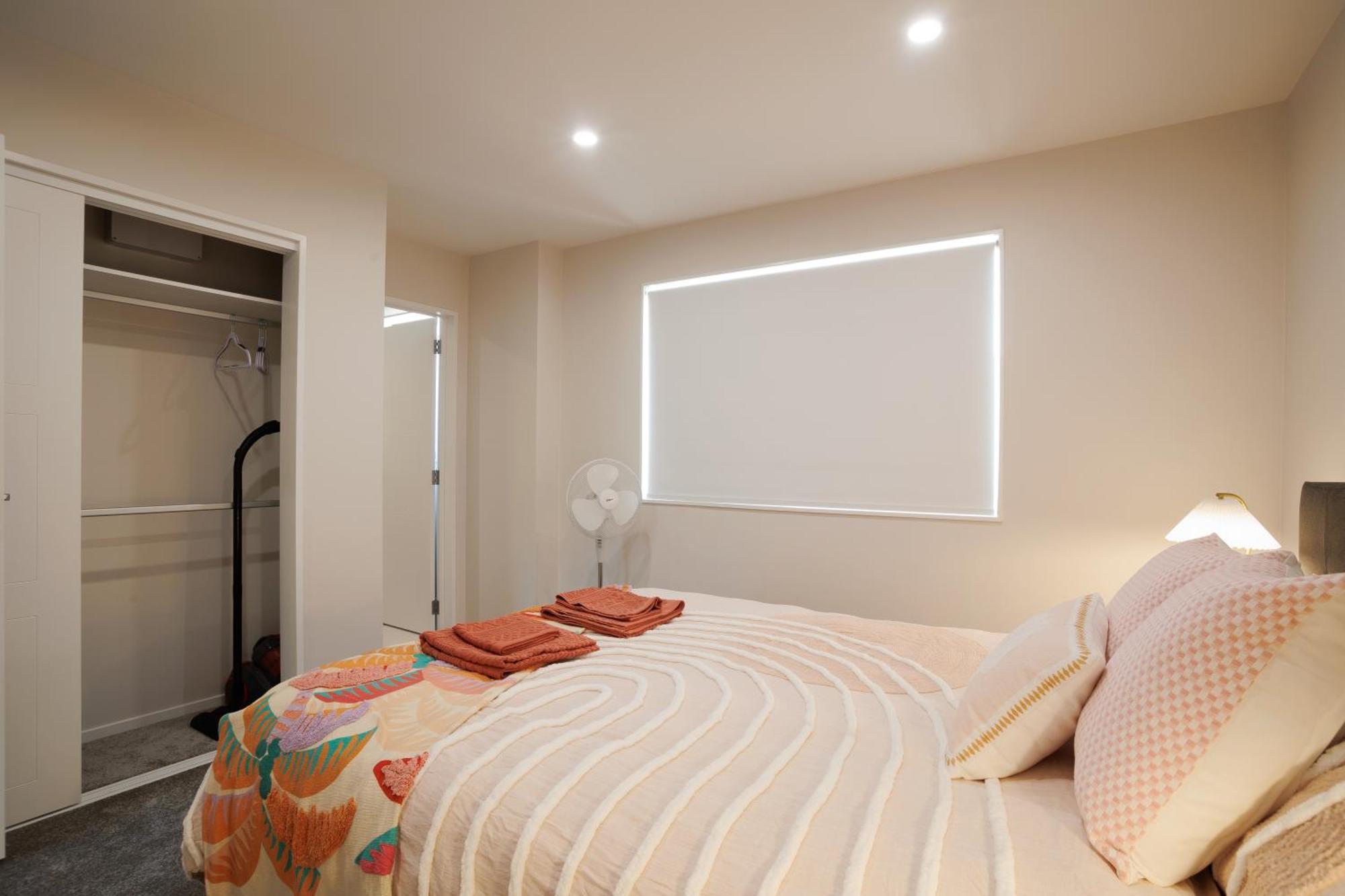 Zen Style 3 Bedrooms Near School, Shop And Eateries *